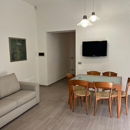 Appartamento A 100 Mt Dal Mare Livorno Exteriör bild